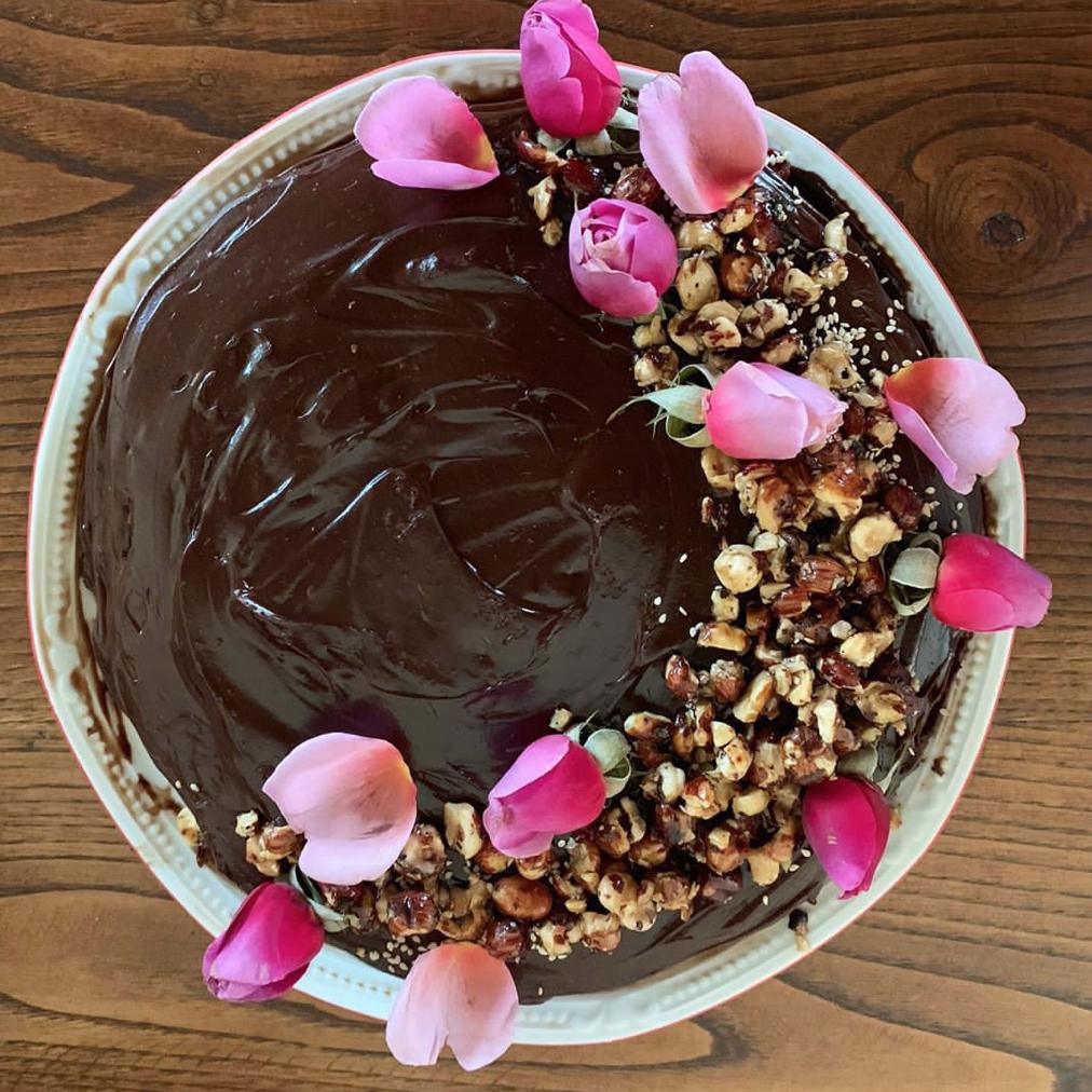 When you make food with passion and love.... it spills into the cooking and onto the spoon healing the body with every mouthful. And boy do our master chefs pull out all of the stops for guests creating beautiful dishes, just like this! 😋