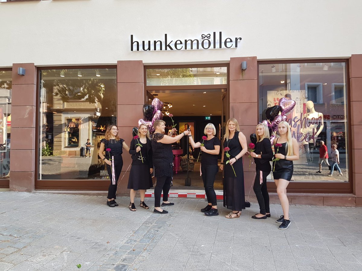 Neueröffnung 🎀 Schwabach 
Germany 

Einfach nur genial! 
#hunkemoller #fun #Neueröffnung @Inga751 <a href="/S_Boeer/">Sabine Boeer</a> <a href="/maniawermelski1/">mania wermelskirchen</a> <a href="/P_Mountford/">Philip Mountford</a> <a href="/Vi_Patel1/">Vi Patel</a> <a href="/Cassey_Theobald/">Cassey Theobald</a>