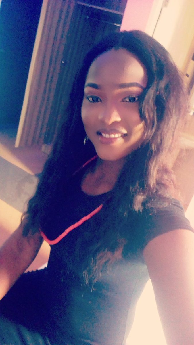 Pricyhits15's tweet photo. Good morning my neighbors #mercination It's #septemper4mercy
Good morning our Inlaws #IkeGang

Twitter saw it 2nd
3 pics 1 word 😜😍
#MondayMotivation
Be your own Motivation https://t.co/ygfzLiTwhi