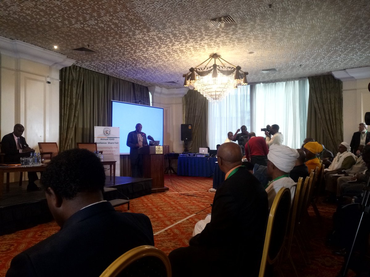 omondi_talks's tweet photo. Obj.1 of e resilience share fair is 2 disseminate resilience gd practices n lessons learnt 4rm the IGAD region 2 increase knowledge on better preparedness n response to drought and other shocks affecting communities in the region #welcomeremarks #IDDRSI https://t.co/7ecNuWCYCs