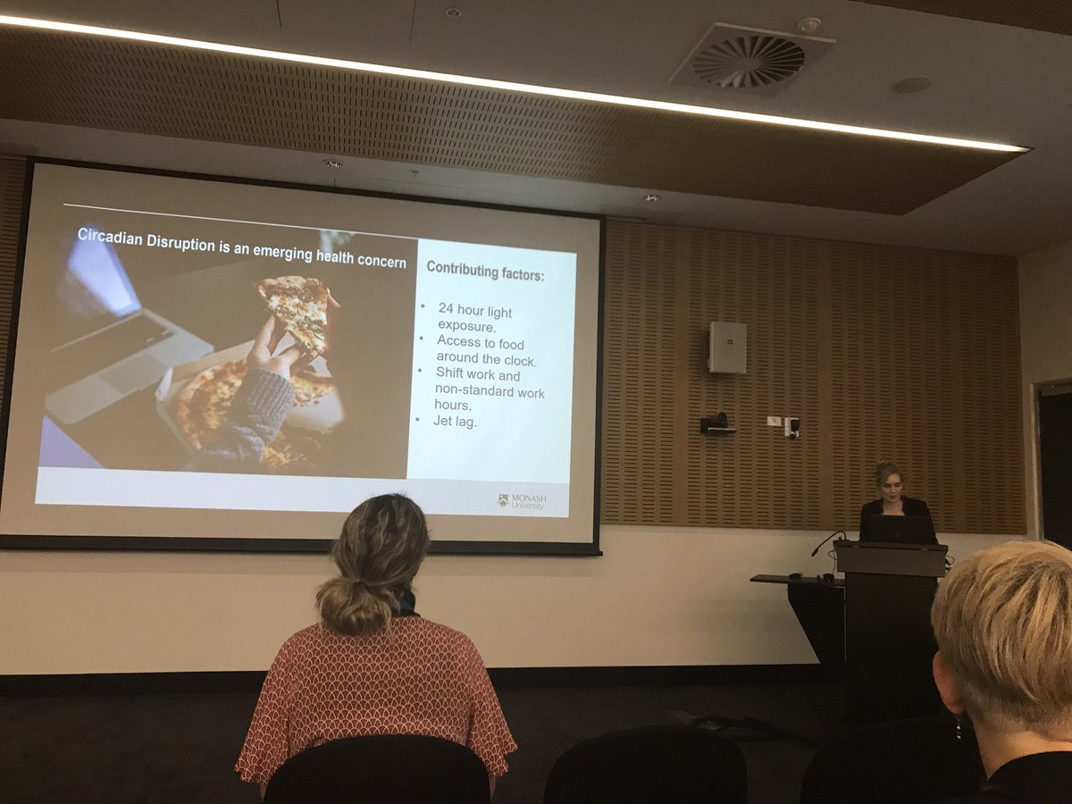 alastair_kwok's tweet photo. Excellent presentation at the #MHTP #PhD Showcase Symposium by @MonashNutrition #PhD candidate Rochelle Davis. Her presentation was titled: ‘What #genes do you put on for dinner? Exploring #molecular responses to eating at night.’ #circadian #shiftwork @SCSMonash https://t.co/3I2zNtLxdj