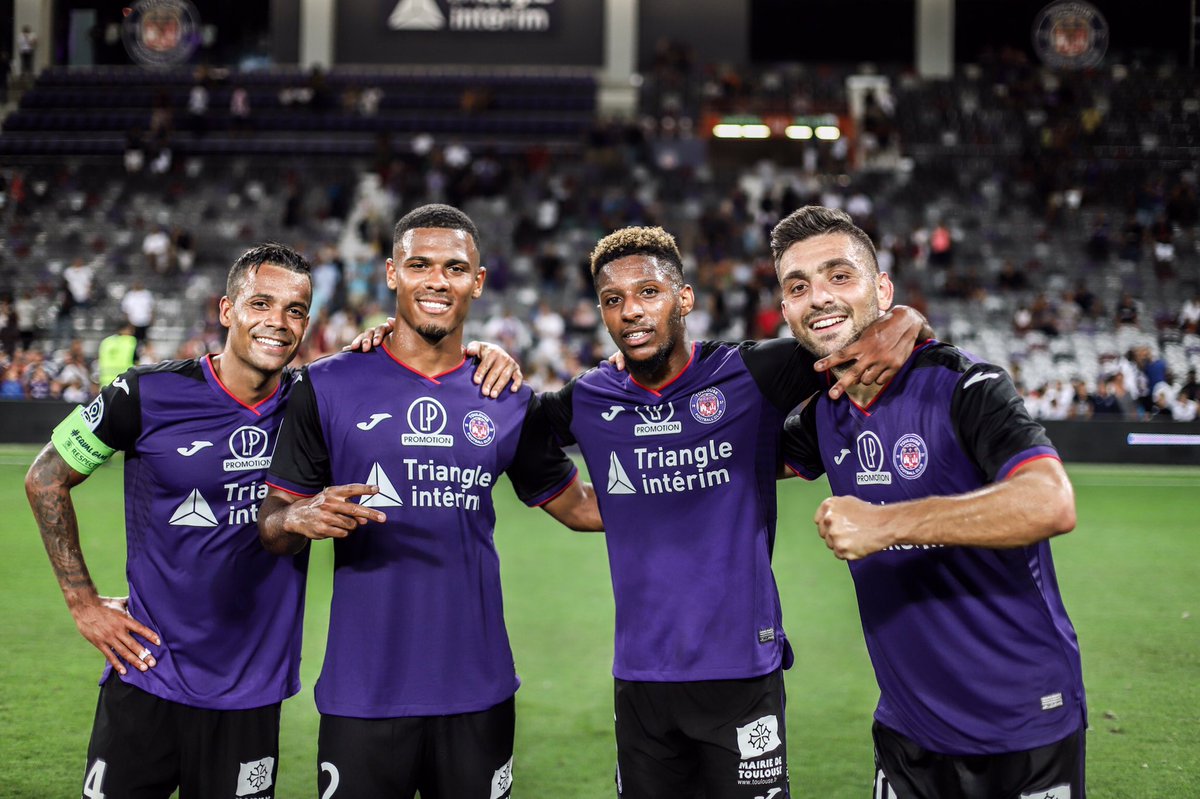 ToulouseFC's tweet image. Bonne #RentréeDesClasses à toutes et tous 🙂 

Nouveau « championnat », nouveaux « coéquipiers », nouveau « centre d’entraînement » peut-être, force à vous !