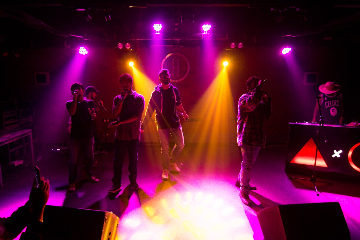 tienasmusic's tweet photo. Thank you for coming out Bombay! Means a lot to me. Great sets by GRAVITY and Nothing Anonymous, big ups to @mostylesuk and my boys from FTS for backing me up. Look out for the next dates on tour coming soon!📸: @focusmonk
#Tienas #AzadiRecords #IndianHipHop #OTour https://t.co/GXD5GZUx6d