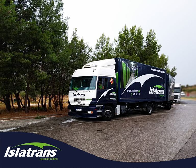 islatrans's tweet photo. Comenzamos Septiembre con una Ruta Internacional: Francia 🇫🇷 🥐 🥖
Con lluvia o sol, no serán impedimento para que os quedéis sin vuestra mudanza
⛈️ ☀️ 📦 🚚
#septiembre #lluvia #carretera #mudanza #internacional #francia #islatrans https://t.co/lADmdy6geS