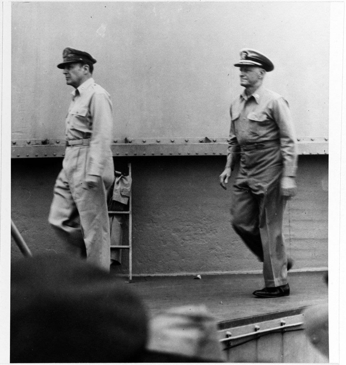 J Wh 1945年 昭和年9月2日 降伏文書調印式 連合国軍代表 連合国軍最高司令官 ダグラス マッカーサー陸軍元帥 米太平洋艦隊司令長官 チェスター ニミッツ海軍元帥 T Co Tfkw4bzxyk Twitter