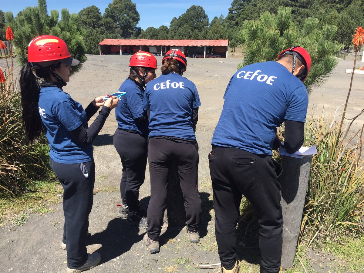 USARM's tweet image. Primeras actividades en campo de alumnos del curso #BA19. Dejales un saludo y tus mejores deseos a los próximos operadores de búsqueda y rescate! 
#USARM #SAR #CEFOE