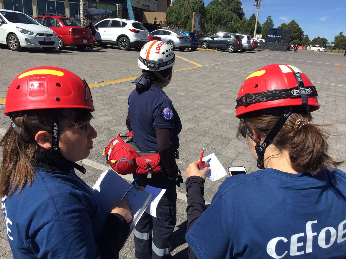 USARM's tweet image. Primeras actividades en campo de alumnos del curso #BA19. Dejales un saludo y tus mejores deseos a los próximos operadores de búsqueda y rescate! 
#USARM #SAR #CEFOE