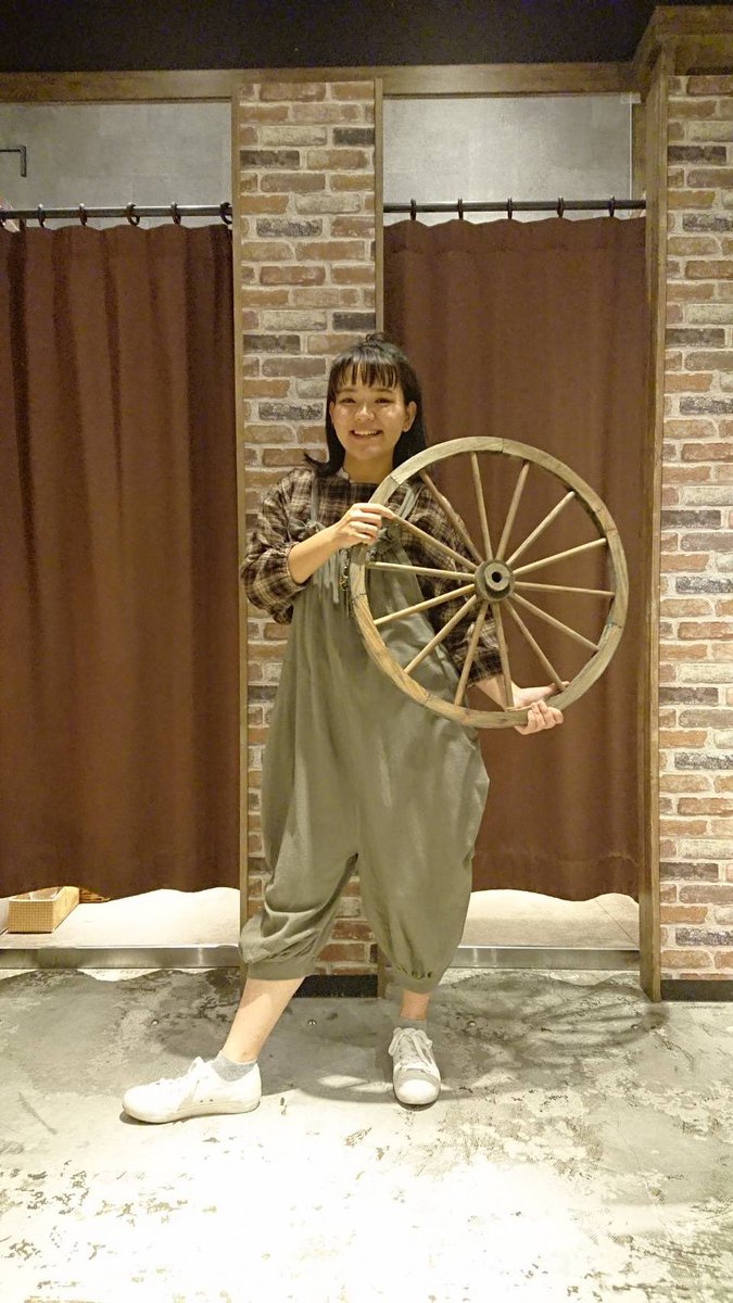To Blossom トゥーブロッサム みんな大好き ボリュームサロペット 人気商品の為すでに売り切れの店舗もあるかも まだ ご購入されてない方どうかお早めに