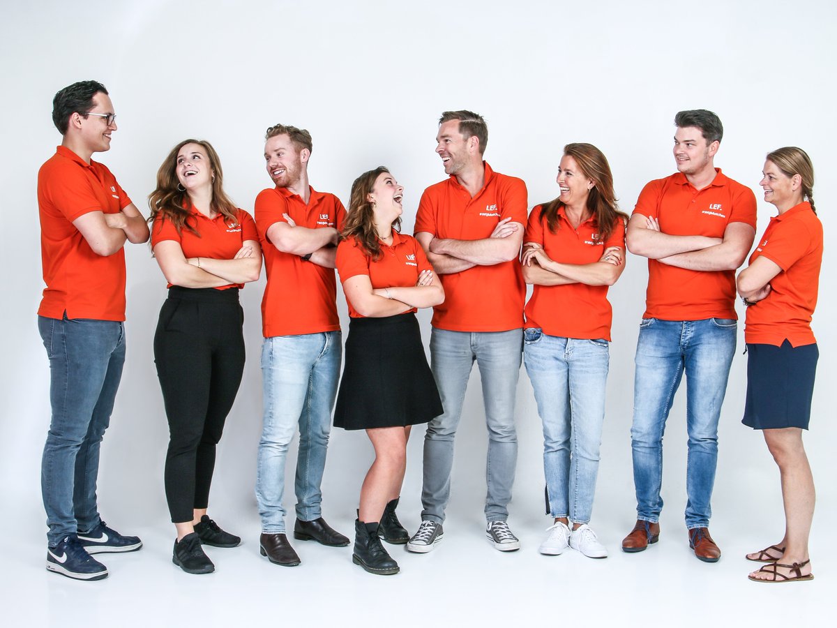 𝐓𝐢𝐩 𝐯𝐚𝐧 𝐋𝐄𝐅: Neem het initiatief om samen iets te doen!
Organiseer een vrijdagmiddag borrel of ga eens met elkaar op de foto. Zo spreek je jouw collega's ook nog eens buiten de werkvloer.  Zoals je ziet, het was super gezellig! #WijMatchen #ExpertInRecruitment #TipVanLEF