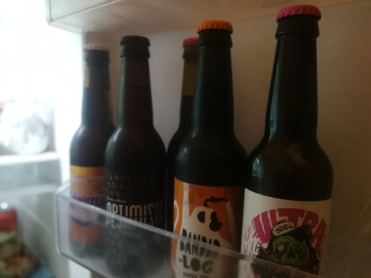 la_lenta_beer's tweet photo. A algú li queda alguna Alpha 1.0? Serà el final de la primera de les reclutes? La primera baixa a les nostres files? Celebrem-ho, un soldat menys!!
#feslabirrainolaguerra #craftbeer #cervesa #igualadinament #cervesaartesana #optimistapesimista #bandarLog #GoldenKoeman https://t.co/JHaC9X81kJ