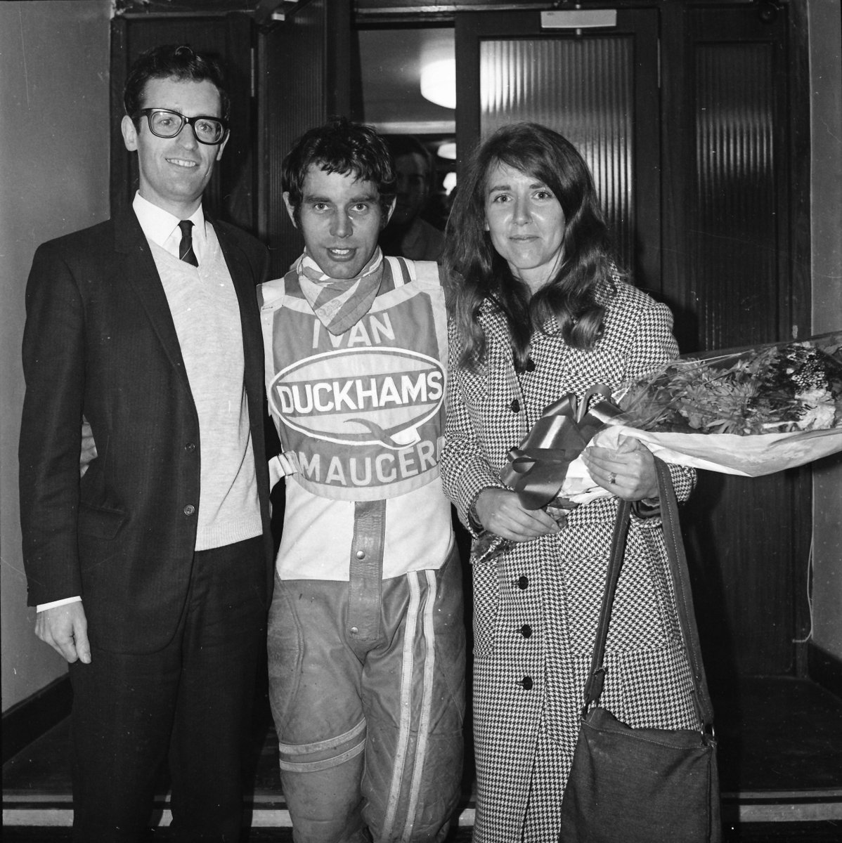 mikebradio's tweet photo. A few more #speedway shots for you from years gone by. Feel free to share and if you like these, follow me on Facebook for plenty more!
#classicspeedway #uprightspeedway #speedway @UprightSpeedway @retrospeedway @Speedway_Photos https://t.co/jzfdnYnjgM