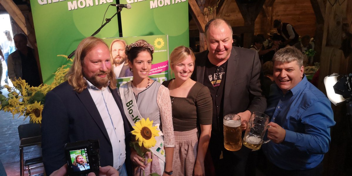 Schön war's am #Gillamoos2019! <a href="/KathaSchulze/">Katharina Schulze</a>: "Lasst uns gemeinsam weiter die Welt retten" oder wie es <a href="/ToniHofreiter/">Toni Hofreiter</a> sagt: "Auf geht's, pack ma's an!"