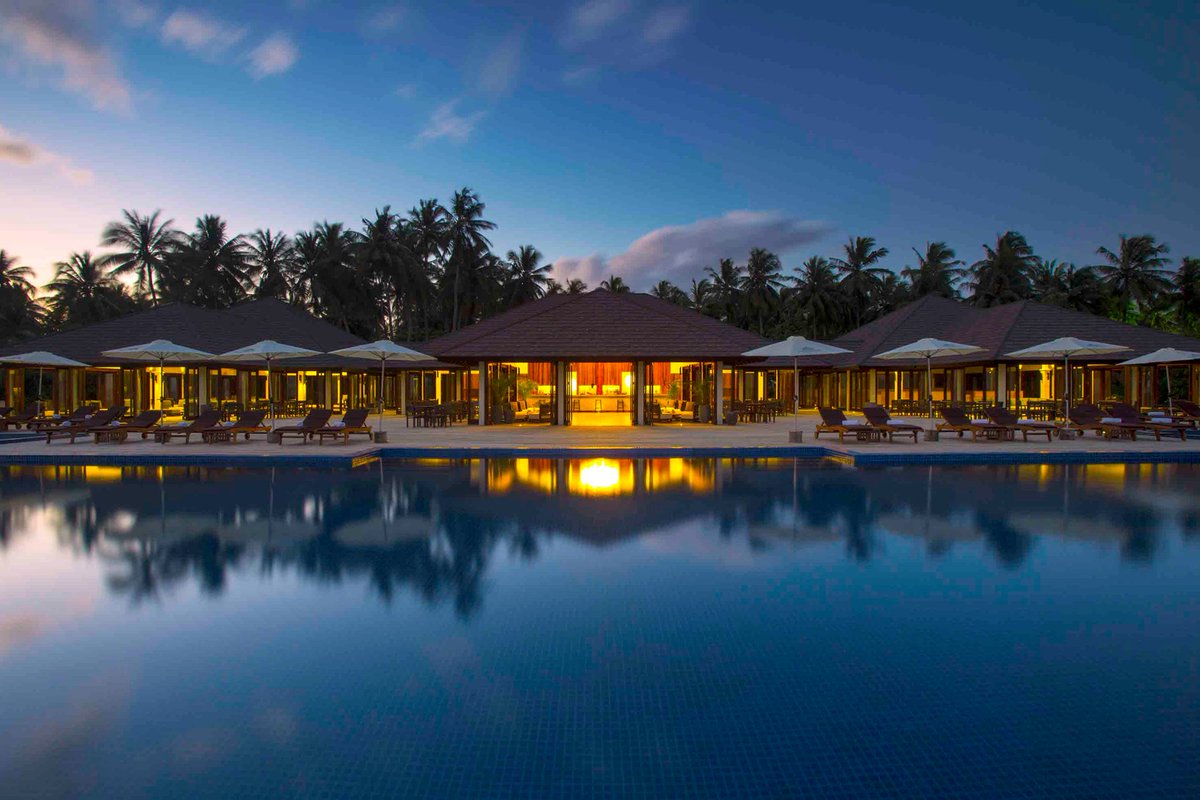 Evening view of our main bar and pool. 
.
.
.
.
.

#Atmoskani #lhaviyaniatoll #allinclusiveresort #Holiday #beach #Sun #Sand #Sea #Lagoon #happyplace #Vacation #tropical #palmtrees #Maldives #IndianOcean #Beauty #serenity #familyholiday #peace #blue #views #honeymoon