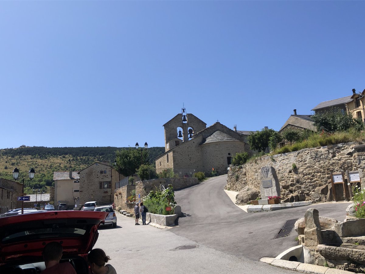 RicardMoren's tweet photo. @panxingpx @vuesurpyrenees @TurismeCerdanya #hamlets research @UABBarcelona:
DORRES commune #PyrénéesOrientales #France:
161 inhabitants (INSEE2014), including 18 immigrants:
13 #immigrantWomen & 5 #immigrantMen
#Dorres #EasternPyrenees #WikiPO
#RURALimmigration #micropobles
See: https://t.co/fod9N0mV3d
#RuralEurope
📷2019 https://t.co/X5vDYGVBTw