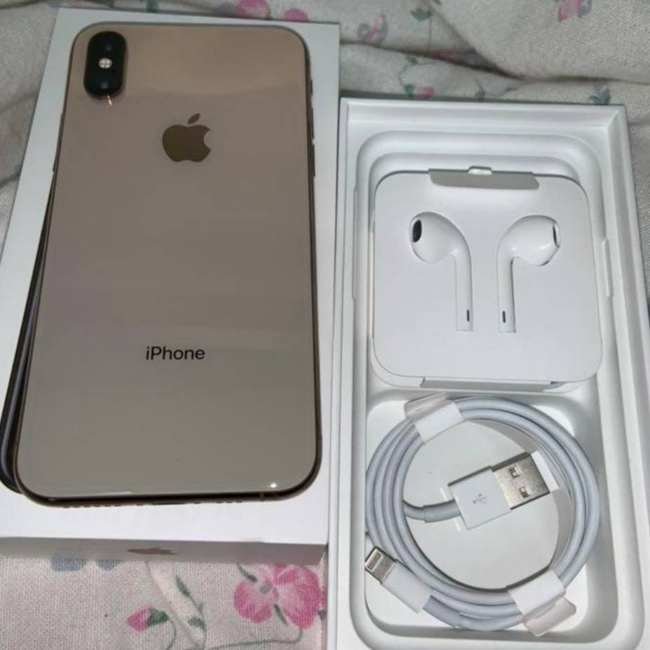 Apple_gets's tweet photo. [プレゼント]
Apple iPhoneXS 256GB　ゴールド SIMフリー🌟

[当選人数]
3名様

[応募期限]
9/20

[応募方法]
フォロー+リツイート🌟
途中で解除は無効となります。

当選者にはDMでお知らせします✨

#iPhoneXS　#Apple https://t.co/hGlWVDnuMk