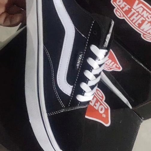 shoepaholicks's tweet photo. VANS
Sizes 40-44 available
N6500
#vans #ashvans #redvans #blackvans #mondaythoughts #mondaypositivity #shoepaholicks https://t.co/GLxQse8DCK