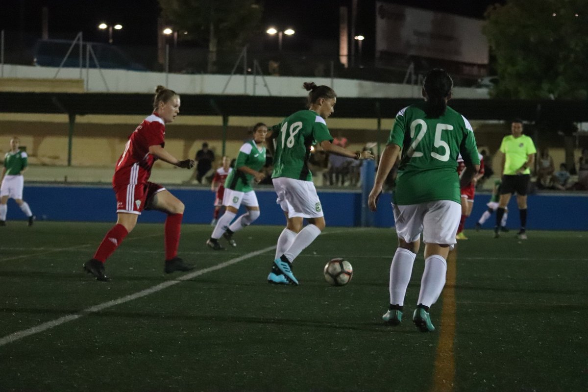 Candor_CF's tweet photo. Ayer nuestro #SeniorFem y #SeniorM se presentaron ante la afición y lucieron la nueva equipación.
Gracias al @AtcoMarbella y al @CDYunqueraa por acompañarnos. https://t.co/wwNKEAT18E
