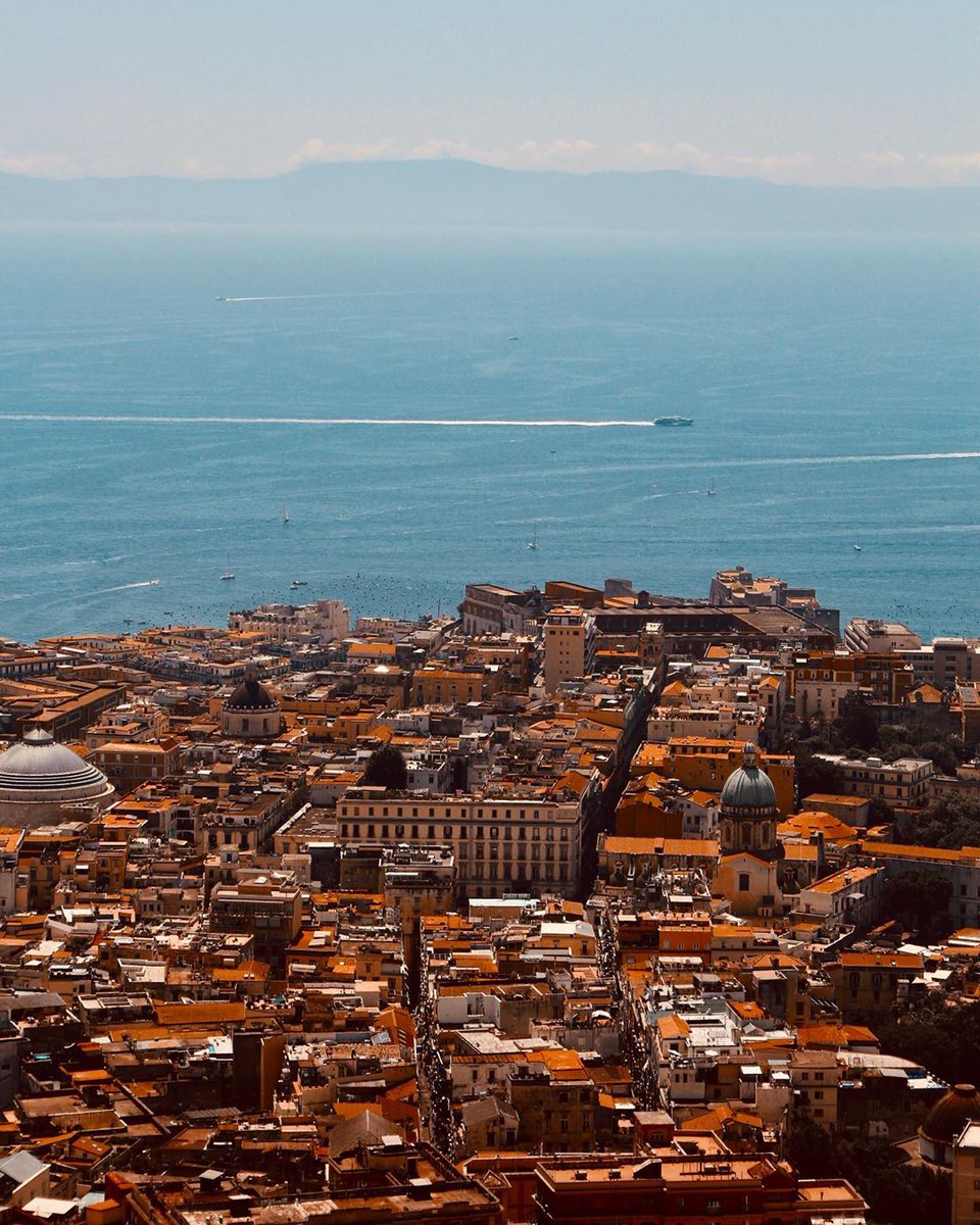 Napul'è 🎨...

📸 fffeddie

#Napoli
#Campania
@VisitNaplesItal 
@DiscoverNapoli