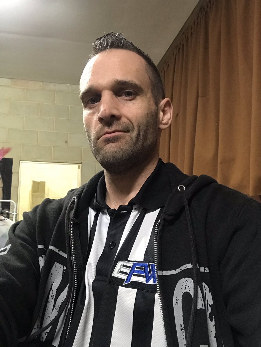 HashtagRefClub's tweet image. Our first #RefClubRefOfTheMonth is...

@JamesAustin_EPW
h...as seen refereeing for @EPWPerth. Big shout out to James, counting them 3s down-under. Have a @BANGenergy for us!