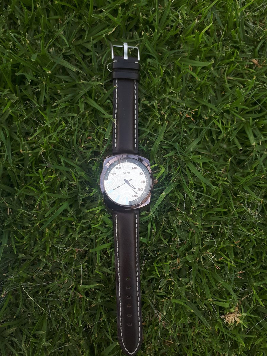 Pabzee_Wheeliam's tweet photo. We cleaning timepieces, DM or contact or WhatsApp us on 0875100268 Alt no 0614752660 for more info https://t.co/1evJu7rtrb