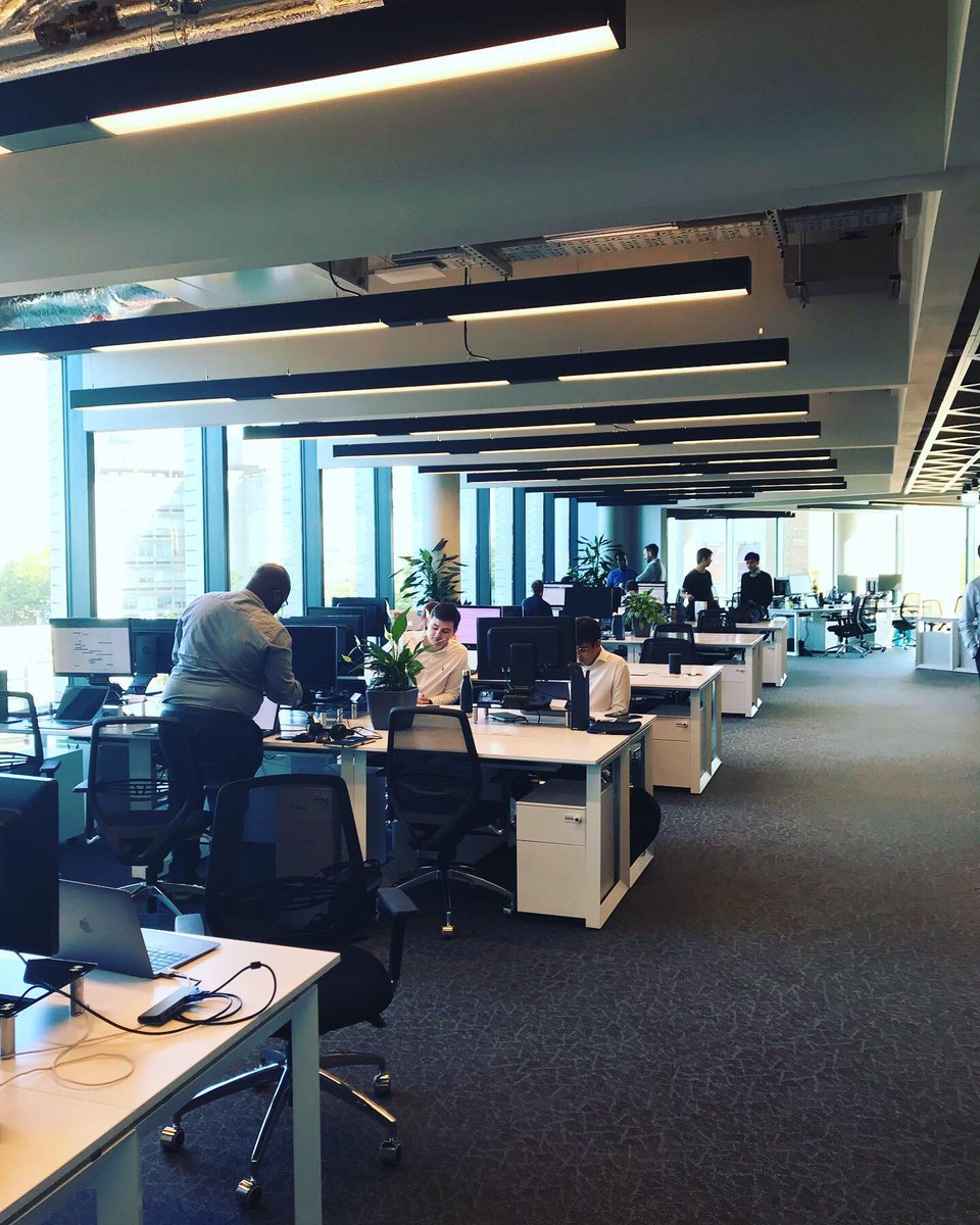 CloudShiftGroup's tweet photo. Welcome team! And thank you @fora_space for the welcome gifts 😍#newoffice #spacetobebrilliant #foraspace #cloudshift #salesforcepartner #platinumpartner https://t.co/5GdMWeHjFu