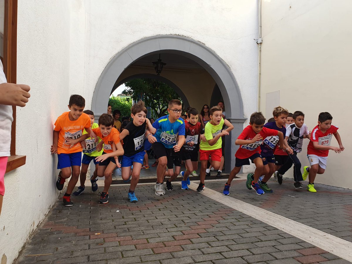 AjSentmenat's tweet photo. 40ª edició de la Cursa atlètica infantil! 🏃‍♀️🏃‍♂️ Us deixem amb un recull d’imatges de totes les categories. 📸📸 #FMSentmenat19 https://t.co/rLkvpAlgT2