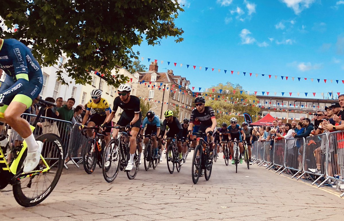 WELL How good was that😊
Thankyou all SO much for getting behind us bringing the Warwick Town Crit Races Back.
Thankyou to all the sponsors,racers,spectators,marshals  for making our 1st Crit Races SO good! Brilliant day for cycling in our home town of Warwick

Roll on next year