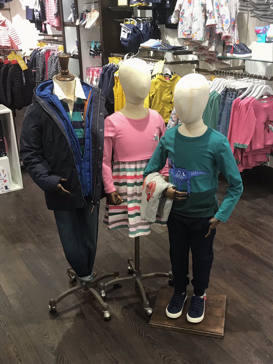 JoulesChelt's tweet photo. Out with the old and in with the new 🕺 Our 25% off selected ‘Back to School’ lines continues in store this week 📚@Joulesclothing @Cheltenham_WDYT #joules #cheltenham #backtoschool #kids #outerwear #school #offer @GlosLiveOnline #cheltenhambid https://t.co/8MSYh7wKO2
