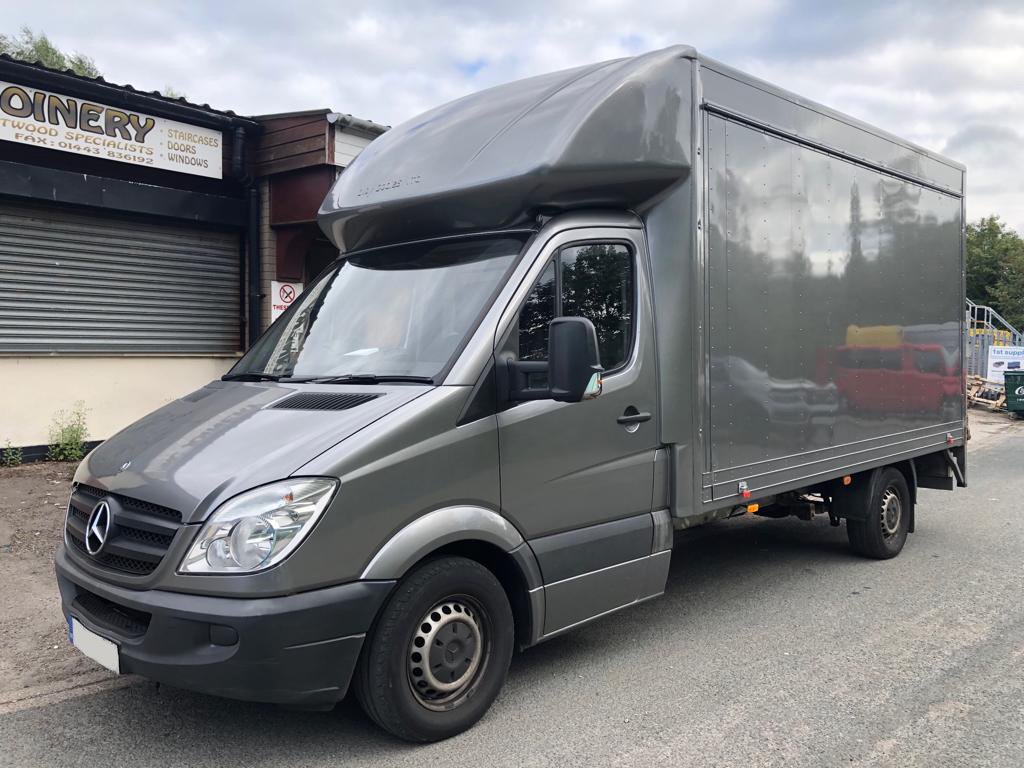 DandSSignsLtd's tweet photo. Here's a few things we have done within the last week or two. A dropside wrap, a wall graphic for Central FM and then a Grundowinch wrap from blue to white.

#Signs #Wrap #vinyl #vehiclewrapping https://t.co/WDN1LRTgUd