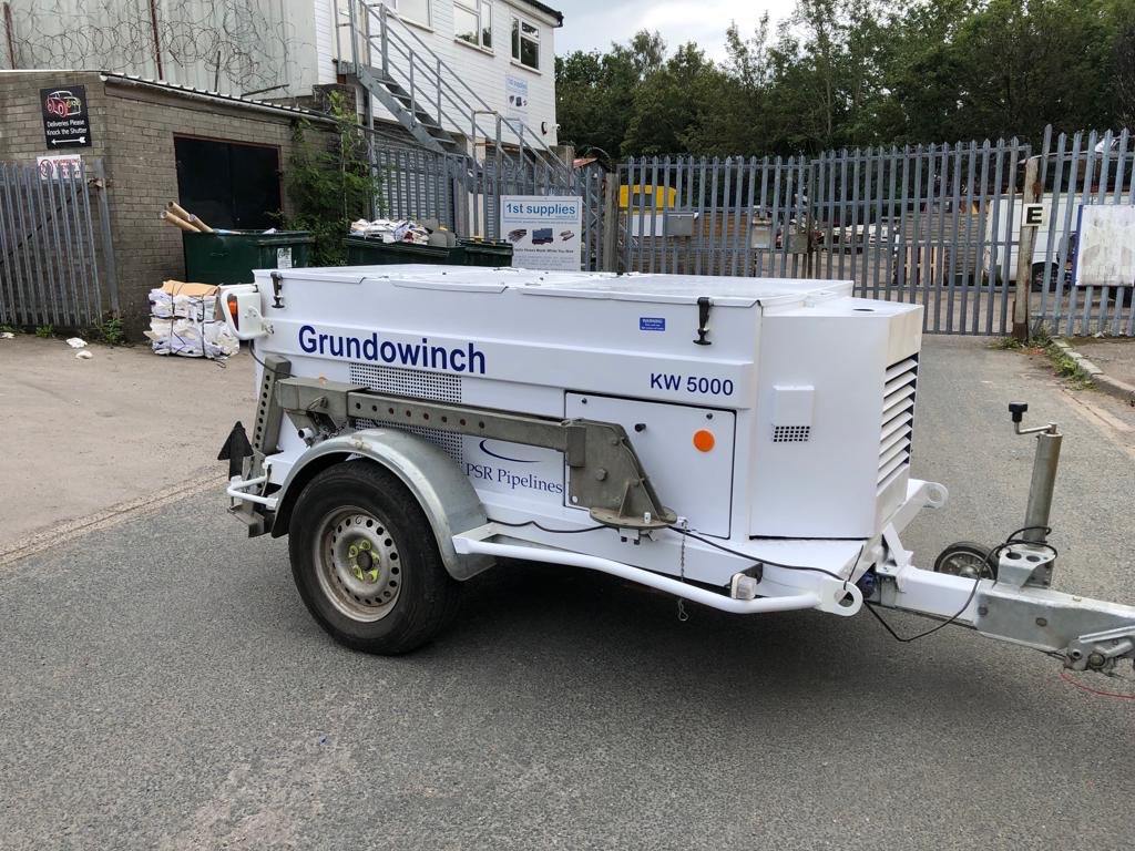 DandSSignsLtd's tweet photo. Here's a few things we have done within the last week or two. A dropside wrap, a wall graphic for Central FM and then a Grundowinch wrap from blue to white.

#Signs #Wrap #vinyl #vehiclewrapping https://t.co/WDN1LRTgUd