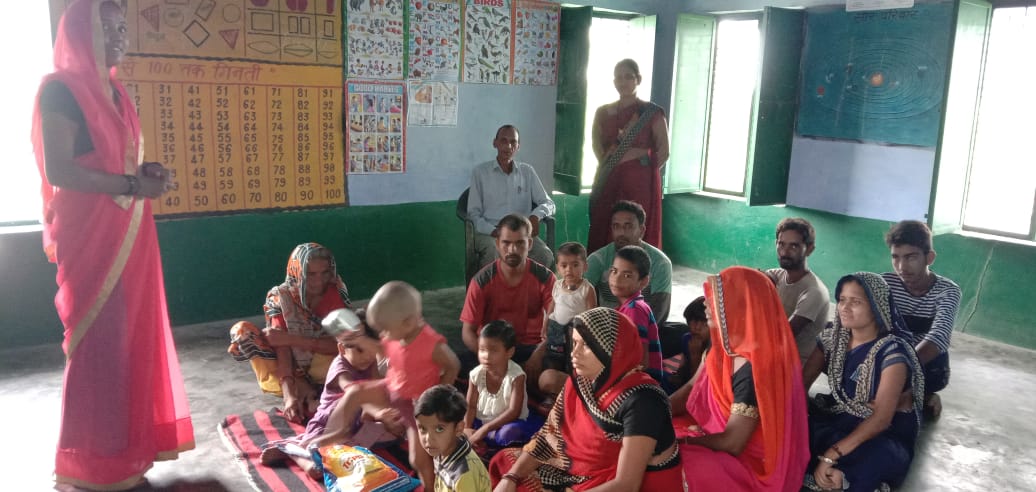 PHathras's tweet photo. Celebrating 2nd day of #PoshanMaah by organising #Suposhandiwas and #Panchayatmeeting of all male members of the community in all AWCs of the Hathras district.
@dm_hathras @icds_up @MinistryWCD @SPreraks
#ThankyouAnganwadiDidi
#PoshanMaah2019
#sahiposhandeshroshan
#hargharposhan https://t.co/uealrfnQVs