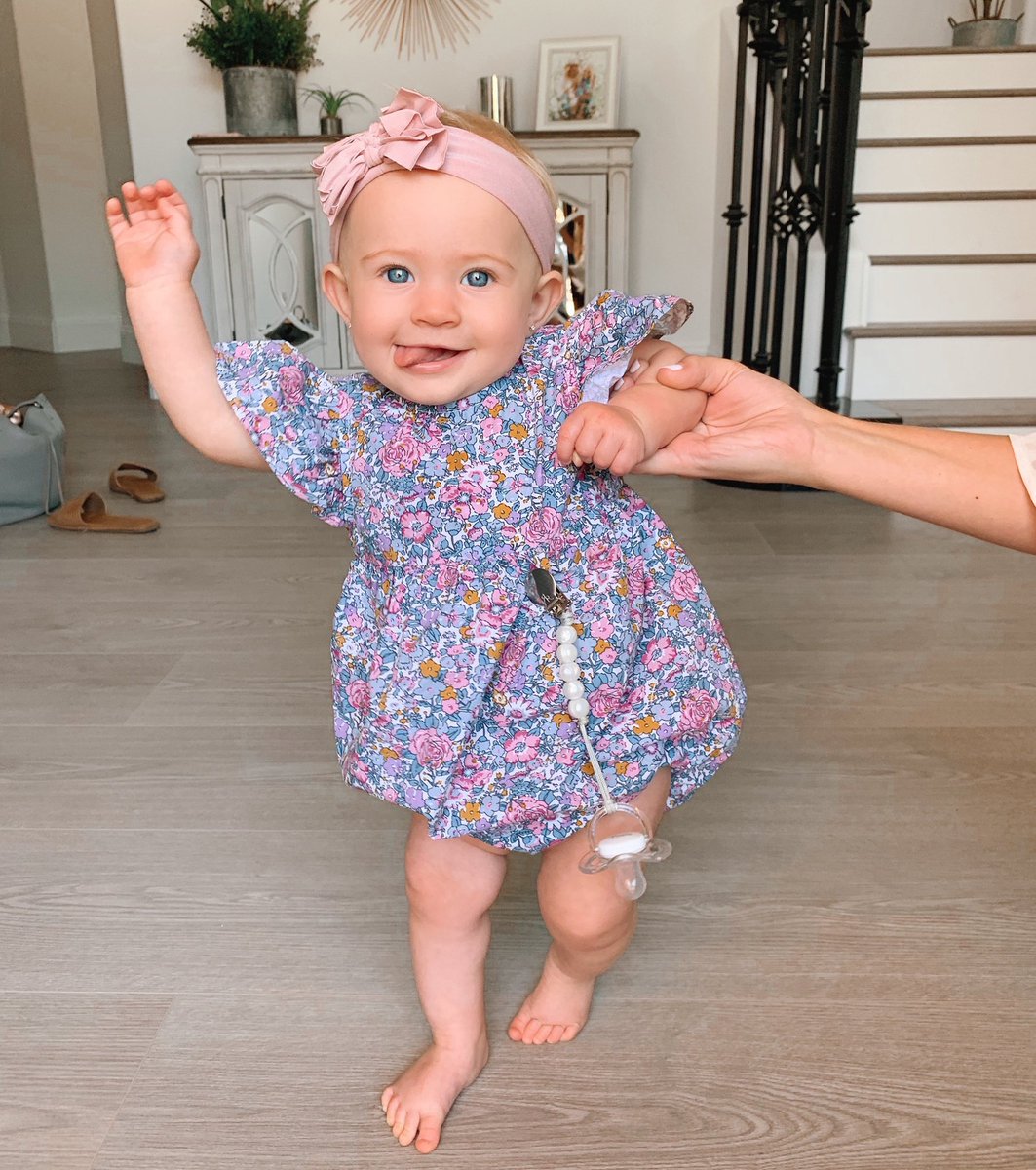 FamLabrant's tweet image. posie is 8 months old!! @Thesupercole @SavannahSoutas