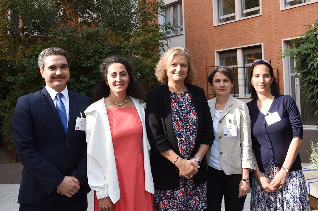 sabinefourcade's tweet photo. C'est aussi la #rentreedesclasses pour les administrateurs civils et les attachés qui arrivent aux ministères sociaux !
Très heureuse d'accueillir ce matin les porteurs des politiques sociales de demain
#Centrale #ARS #DIRECCTE #DRDJSCS https://t.co/5FVXCWHMfL