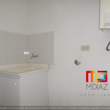 MDiazinmo's tweet photo. APARTAMENTO EN VENTA EN COLINA CAMPESTRE, 52.5M2, $220.000.000. #inmobiliaria #ventafacil Vendo apartamento ubicado en un quinto piso en conjunto cerrado, cuenta con muy buena iluminación natural, 3 habitaciones cada una con closet, un baño con división en vidrio, sala comedor https://t.co/xpsItviSpQ