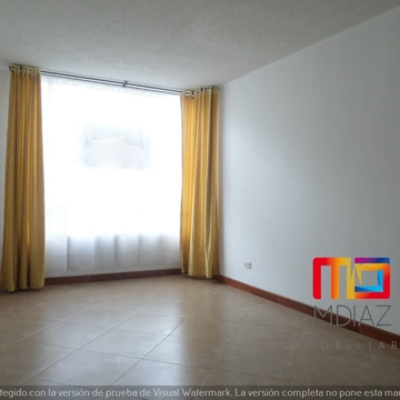 MDiazinmo's tweet photo. APARTAMENTO EN VENTA EN COLINA CAMPESTRE, 52.5M2, $220.000.000. #inmobiliaria #ventafacil Vendo apartamento ubicado en un quinto piso en conjunto cerrado, cuenta con muy buena iluminación natural, 3 habitaciones cada una con closet, un baño con división en vidrio, sala comedor https://t.co/xpsItviSpQ