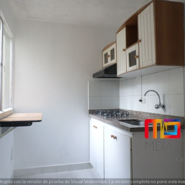 MDiazinmo's tweet photo. APARTAMENTO EN VENTA EN COLINA CAMPESTRE, 52.5M2, $220.000.000. #inmobiliaria #ventafacil Vendo apartamento ubicado en un quinto piso en conjunto cerrado, cuenta con muy buena iluminación natural, 3 habitaciones cada una con closet, un baño con división en vidrio, sala comedor https://t.co/xpsItviSpQ