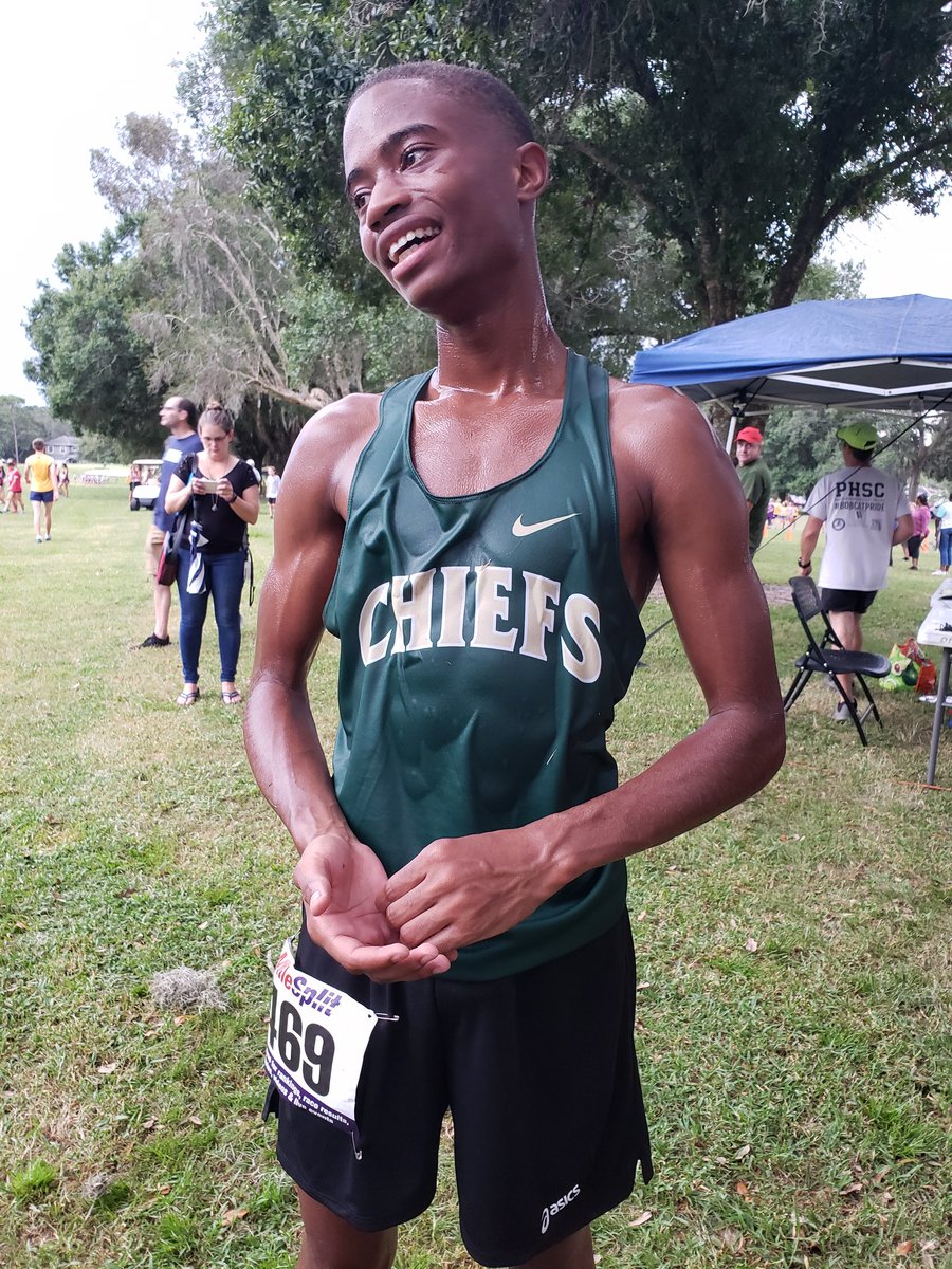 CHS_SAO_AP's tweet photo. He beat his time that he wanted which was under 18 mins. He did it in 17:44. Way to go Chiefs. @AthleticsChambo @ChamberlainHigh @ChiefsMediaCtr @CHS_APC https://t.co/HQp7gKSx2s