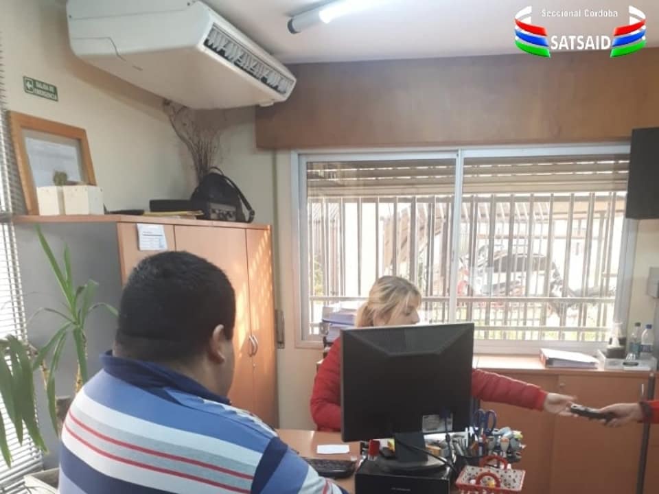 SATSAIDcordoba's tweet photo. 》#recorriendolaprovincia 👌🏻
➡️Visitamos a los compañeros de @canal2laporteña
@lapuerta y @cooplabalnearia
#secretariadeinterior
#siemprejuntoaloscompañeros #➡️✊🏻SatsaidCbaTeInforma 🔉 https://t.co/ddKGRDeRKp