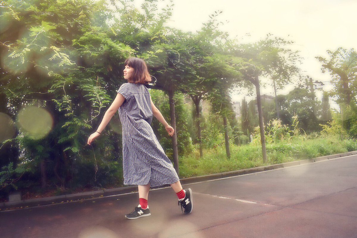 onelive_unite's tweet photo. 【振り付け者紹介💃】
続いては、はづきM🌻
穏やかで優しい雰囲気のあるはづき😌 丁寧かつ効率の良い指導のおかげで、メリハリのある練習が行われていました！
会場中を幸せオーラで包むナンバーとなっています、お楽しみに🌟
#onelive2019 https://t.co/ZrQqlyLpZN