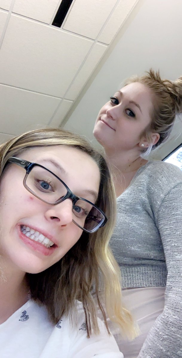 akarl7's tweet photo. happiest of birthdays to my best friend. i love u &amp; miss u endlessly💗thank you for everything 🤪 https://t.co/bljKchxSRb