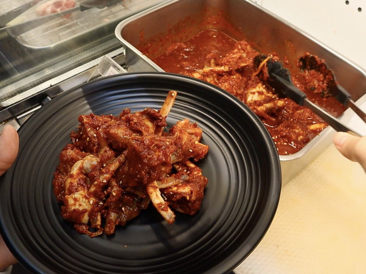 食べあるキング En Twitter 大久保の ヘルシーハヌガ は 1570円でサムギョプサル食べ放題 だけじゃなくてケジャンも好きなだけ食べれちゃう ピリッと辛くて美味い ヤンニョムケジャン を好きなだけ食べられるのはおそらく東京じゃここだけ