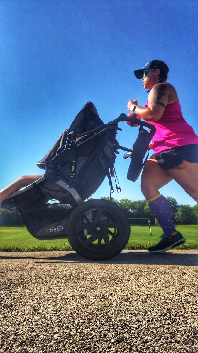 brandytherunner's tweet image. Back to runs with the stroller #strollerstrides #bobstrollers #marathontraining #naflagvisor #dirtdawgs #bibchat