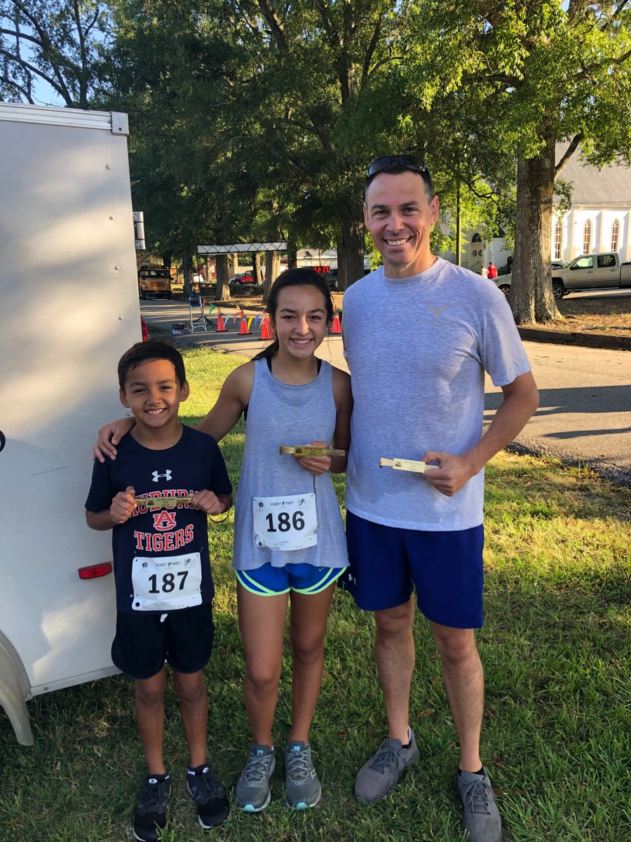 PACSXC's tweet image. The process doesn't always give you what you want but it will give you what you need. MJ, Michael and  Brittan McGinn all placed 1st in their age groups in the Labor Day 5k. Brittan with a time of 23:42
#LaborDay5k