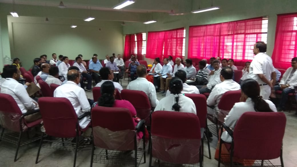 sarpame's tweet image. Citizens Doctors nurses patients &amp;amp; government officials hv all cme together to make ESI Indranagar as model hospital under the guidance of @LabourDeptGOK.Wish all the MP &amp;amp; MLA of this area take the leadership and join us in this revival @PCMohanMP @mlanaharis @nsitharaman @GCC_MP