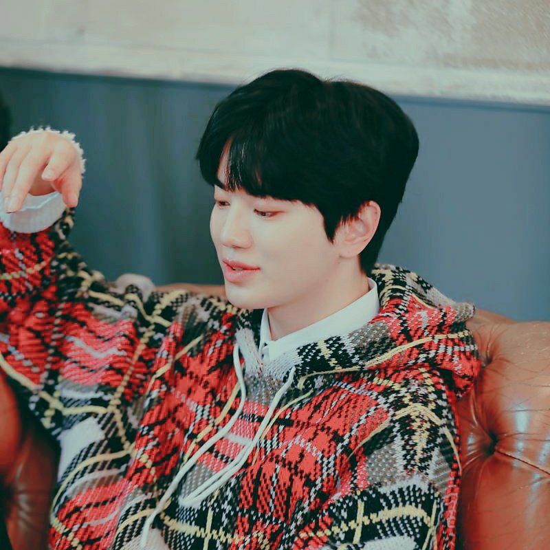 infiniteftUs's tweet photo. Happiest birthday to the most lovely, supportive and softest bean—Sungjong @infiniteyounges, be happy and healthy as always, I'm going to wait for your return. See you soooon ILY dude, I miss you 

#햇살같은_성종아_생일을_축하해
#happy27thsungjongday https://t.co/2gFQbEve43