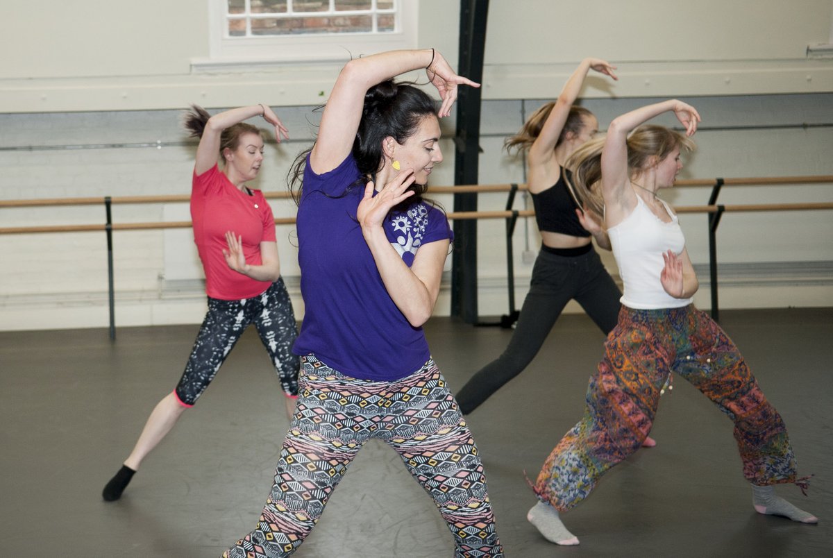 Movema's tweet photo. CLASSES START BACK THIS WEDNESDAY 🎉🙌 Banish those holiday blues and join us for World Fusion at LIPA Studios 6-7pm #worlddance #liverpooldance #fridayfeeling #letsdance https://t.co/IAFiANT9ED