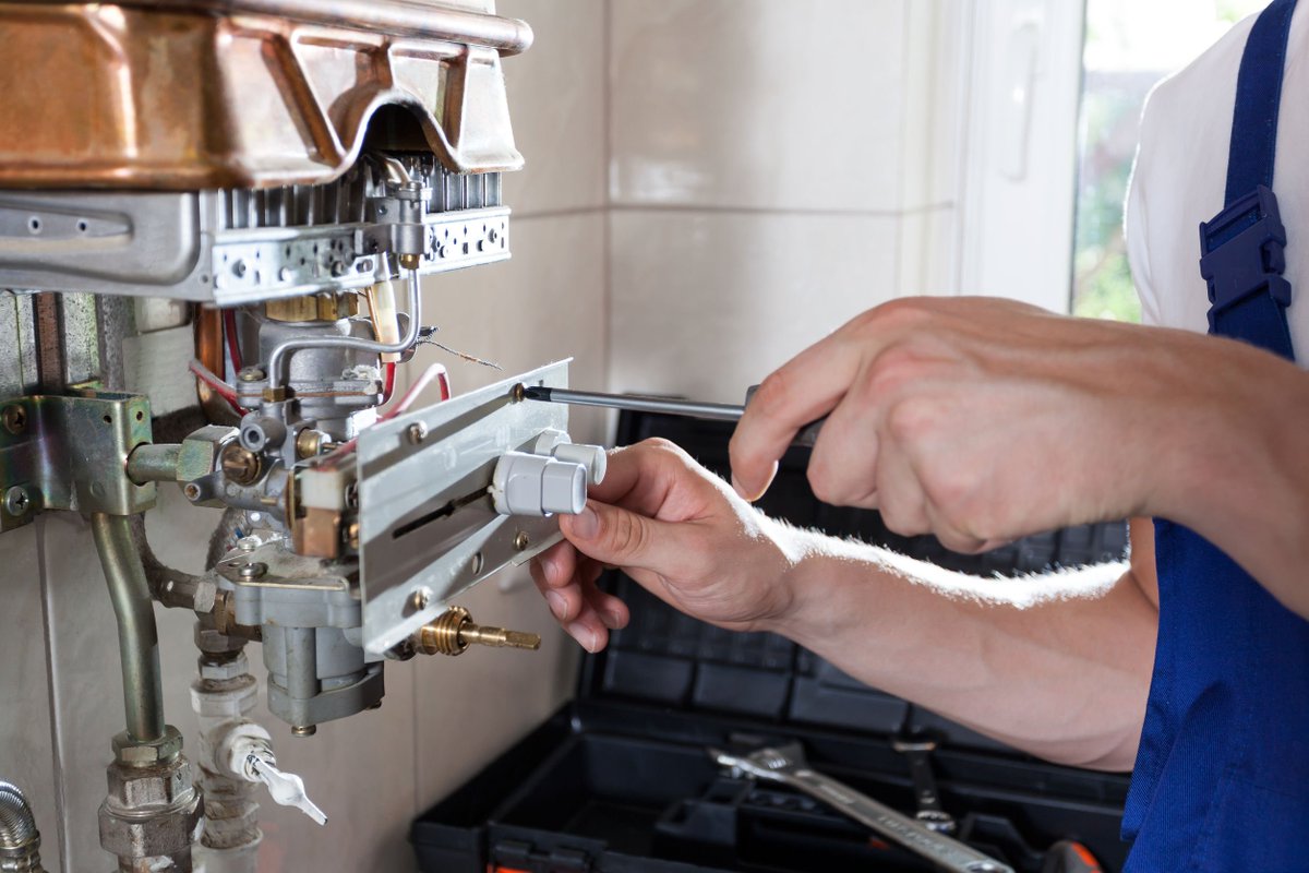 TheFixMyGroup's tweet photo. Is your boiler giving you the cold shoulder?

At The Fix My Group in London, we offer a fast and efficient boiler installation service by an experienced, qualified engineer.

Visit the website to book an engineer or call us today on 020 3542 1756 https://t.co/f1l7w8VUSj