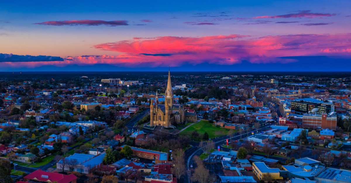 An amazing pink sunset last night! Who else saw it? #Bendigo