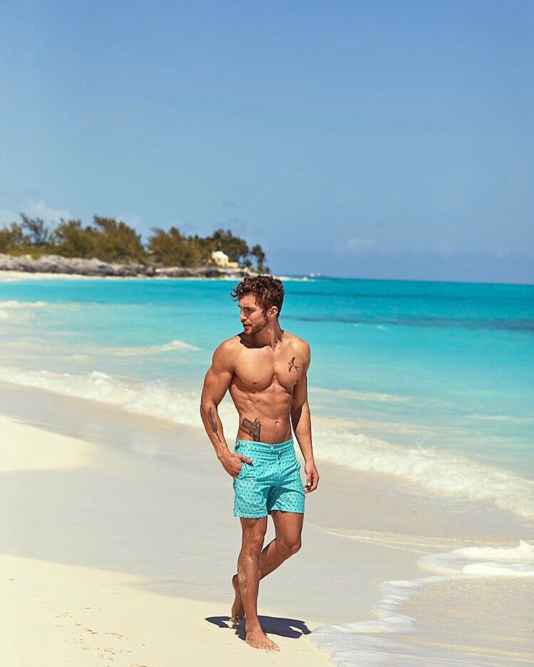 nalexanderswim's tweet photo. @ryan_hofland looking locked and loaded in his Ibiza print Nomad swim shorts. 

Click to get the look: https://t.co/vLXpoyDFOK https://t.co/28B8xZkOCm