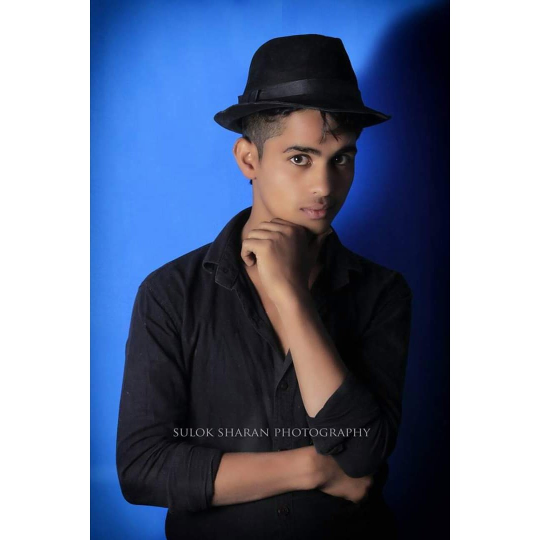 FnCreation's tweet photo. 🔥🤙💕⚡ #faizansquad #keeploving💖 #keepgoing #keepsopporting #loveuall #kbye #fnsquad #fncreation https://t.co/zcRZCeT1vh